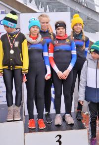 Deszcz medali dla łyżwiarzy szybkich z IUKS „Dziewiątka” 